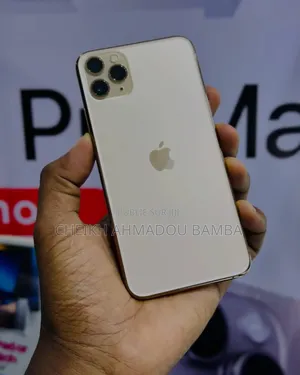 Photo - New Pomme iPhone 11 Pro Max 64 GB Doré