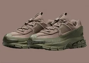 Photo - Nike Zoom Vomero 5