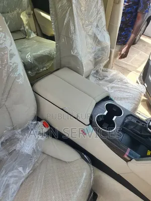 Toyota Land Cruiser Prado 2025 Gris