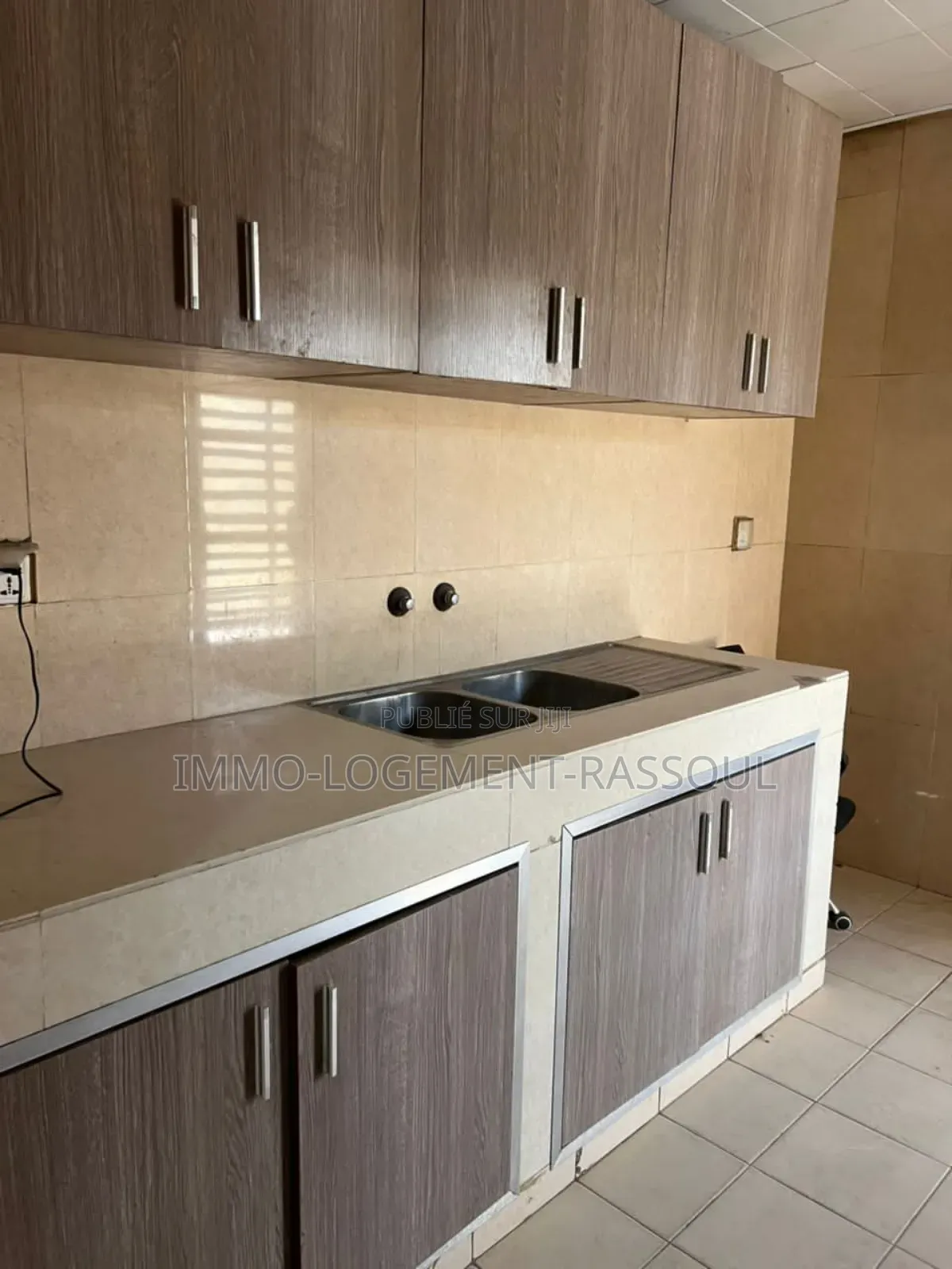 3chbre Appartement dans Dieuppeul-Derklé à Louer