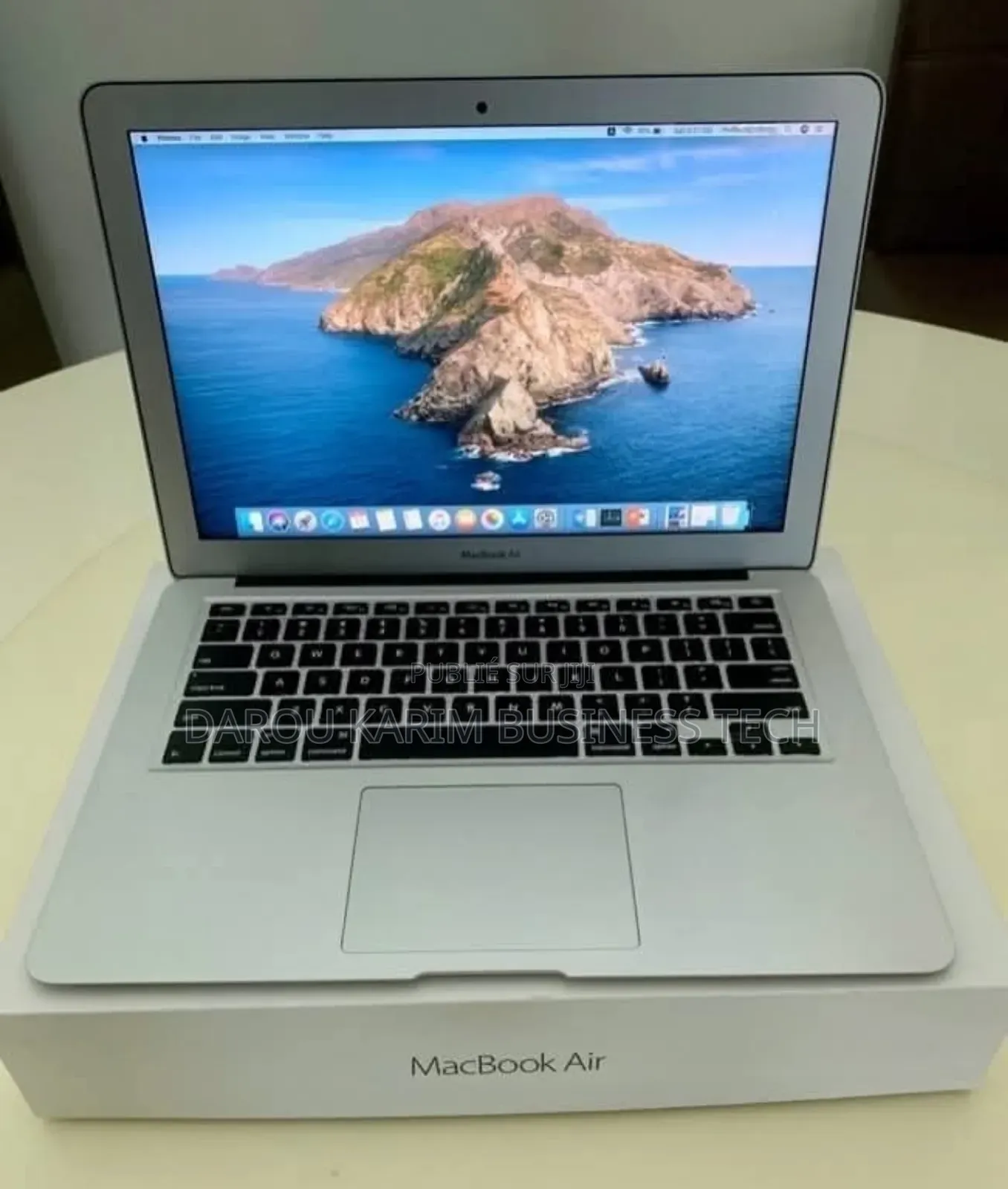New Apple MacBook Air 2017 8GB Intel Core I5 SSD 256GB