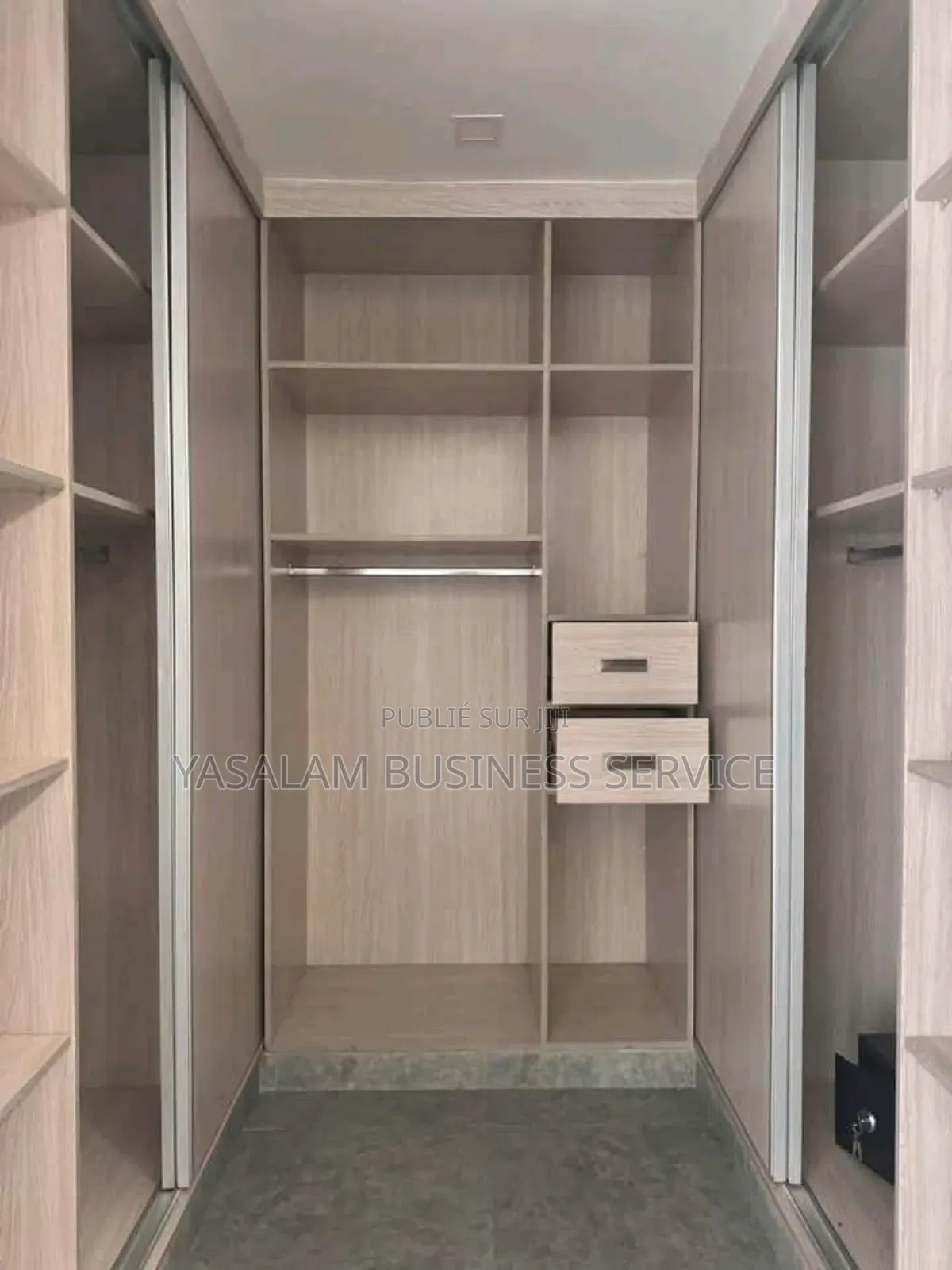 8chbre Villa dans Yasalam Business, Almadies à Vendre