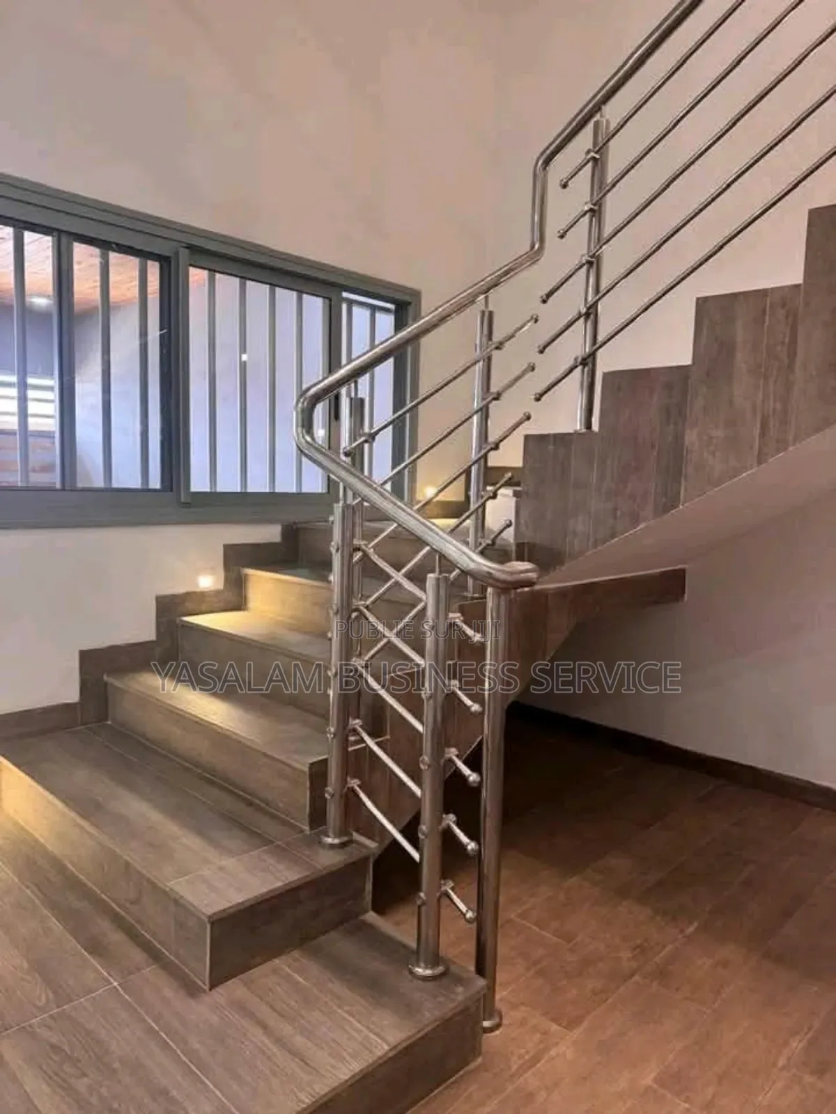 8chbre Villa dans Yasalam Business, Almadies à Vendre