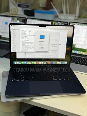 Photo - New Apple MacBook Air 2022 M2 8GB Apple M2 SSD 256GB