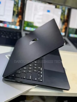 New Apple MacBook Air 2022 M2 8GB Apple M2 SSD 256GB