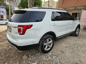 Ford Explorer 2016 Blanc