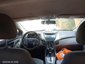 Hyundai Elantra 2013 Marron