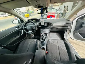 PEUGEOT 308 2016 Blanc