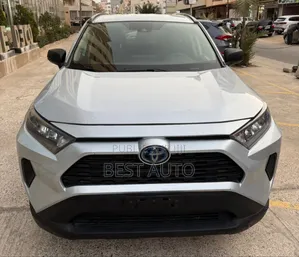 Photo - Toyota RAV4 2019 Gris