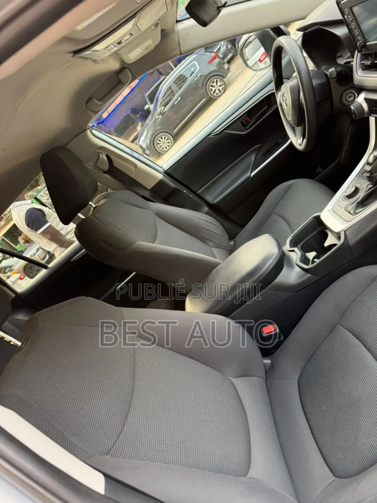 Toyota RAV4 2019 Gris