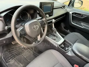 Toyota RAV4 2019 Gris