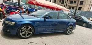 Audi A4 2016 Bleu