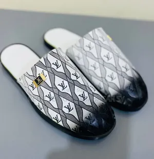 Photo - Babouche Louis Vitton