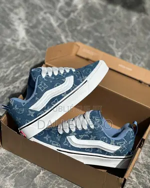 Photo - Vans De Qualité