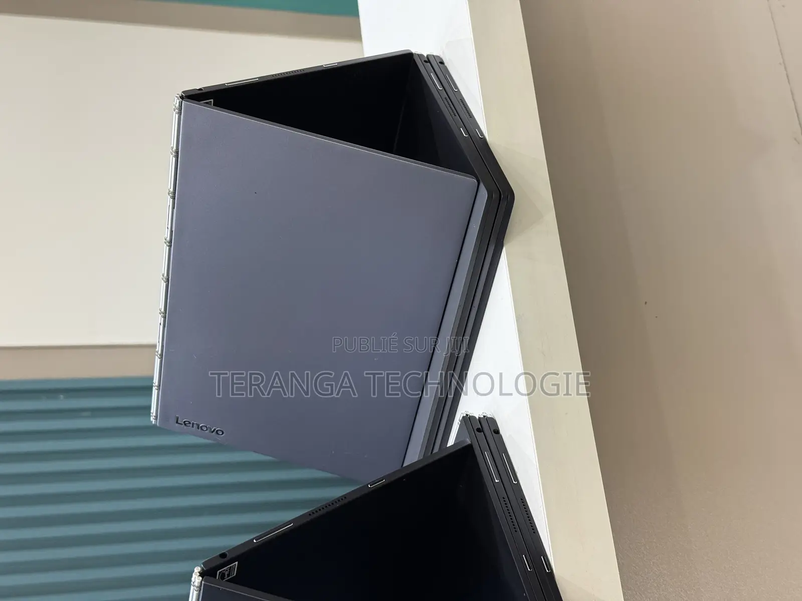 Neuf Ordinateur Portable Lenovo Yoga Book 9i 4GB Intel Celeron SSD 60GB