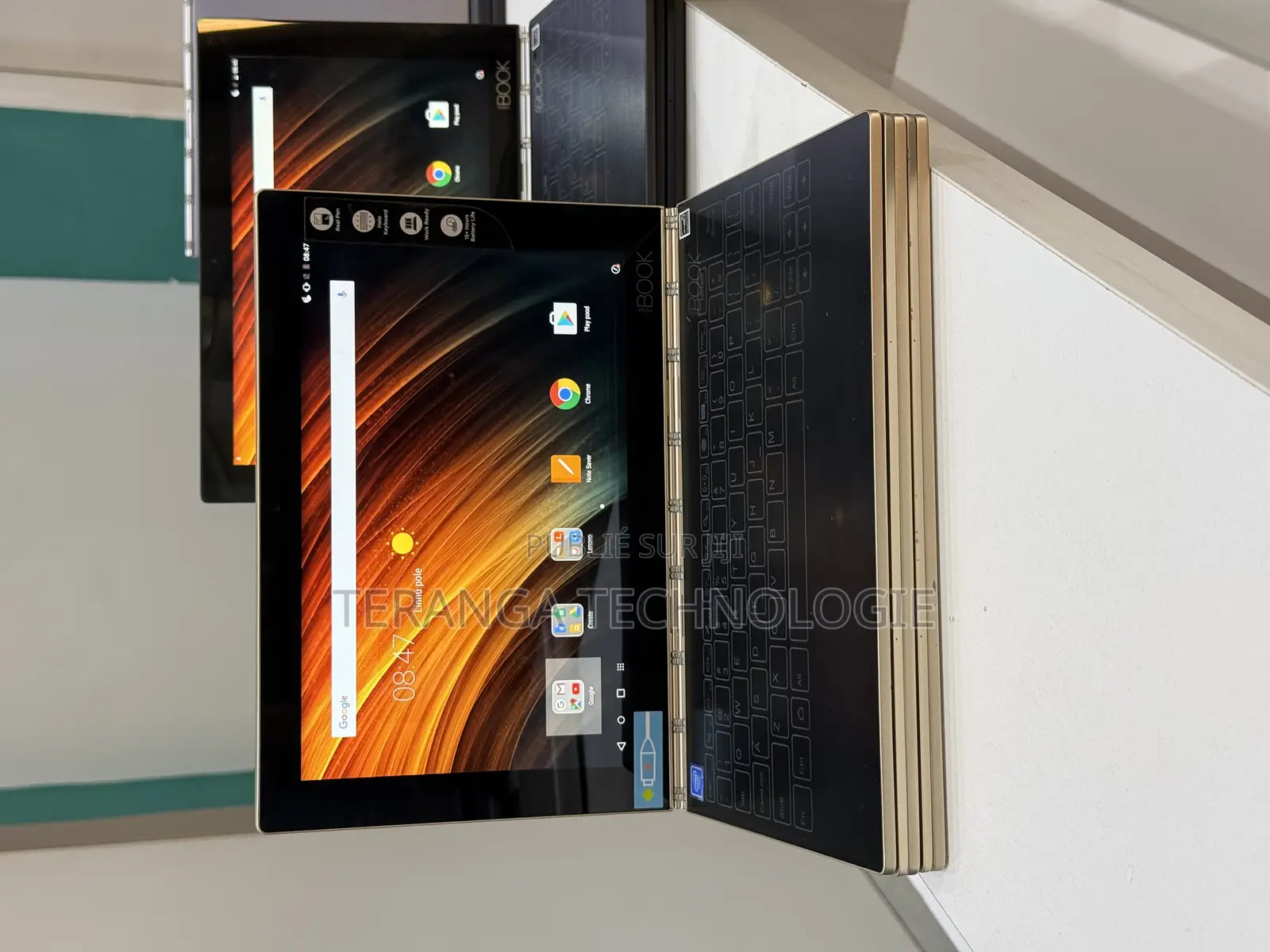 Neuf Ordinateur Portable Lenovo Yoga Book 9i 4GB Intel Celeron SSD 60GB