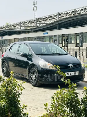 Toyota Auris 2014 Gris