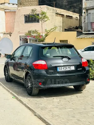 Toyota Auris 2014 Gris