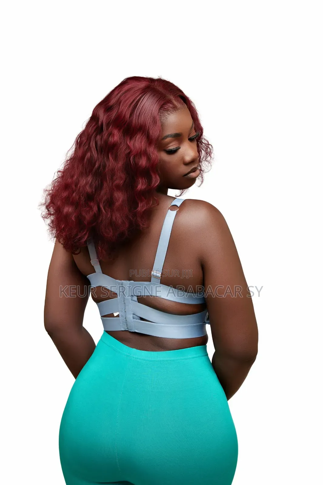 Admirez Notre Nouveau Soutien-gorge Gainant Et Stylé.