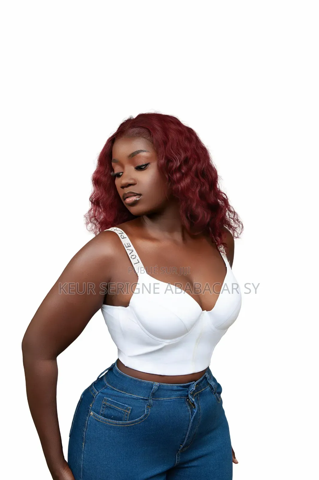 Admirez Notre Nouveau Soutien-gorge Gainant Et Stylé.