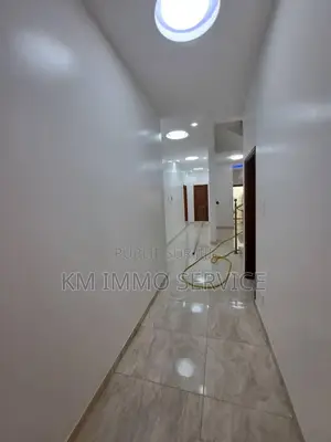 3chbre Appartement dans Km Immo Service, Mermoz Sacré-Cœur à Louer