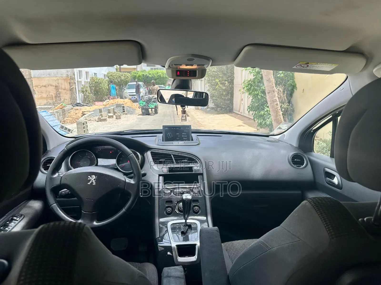 PEUGEOT 5008 2016 Gris