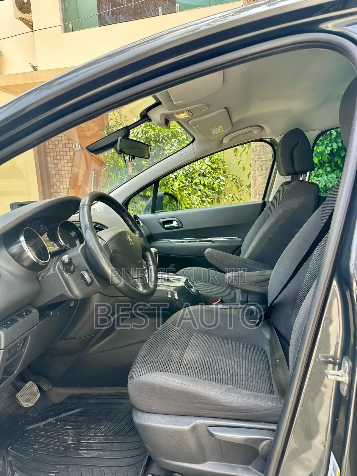 PEUGEOT 5008 2016 Gris