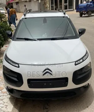 Photo - Citroen C4 2017 Blanc