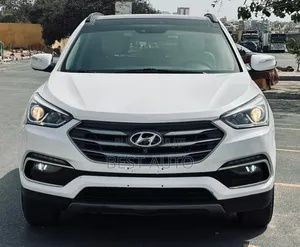 Photo - Hyundai Santa Fe 2018 Blanc