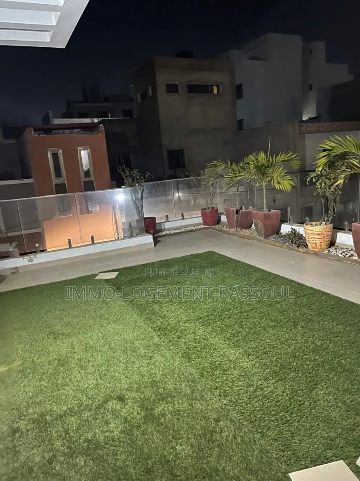 6chbre Appartement dans , Ouakam à Vendre