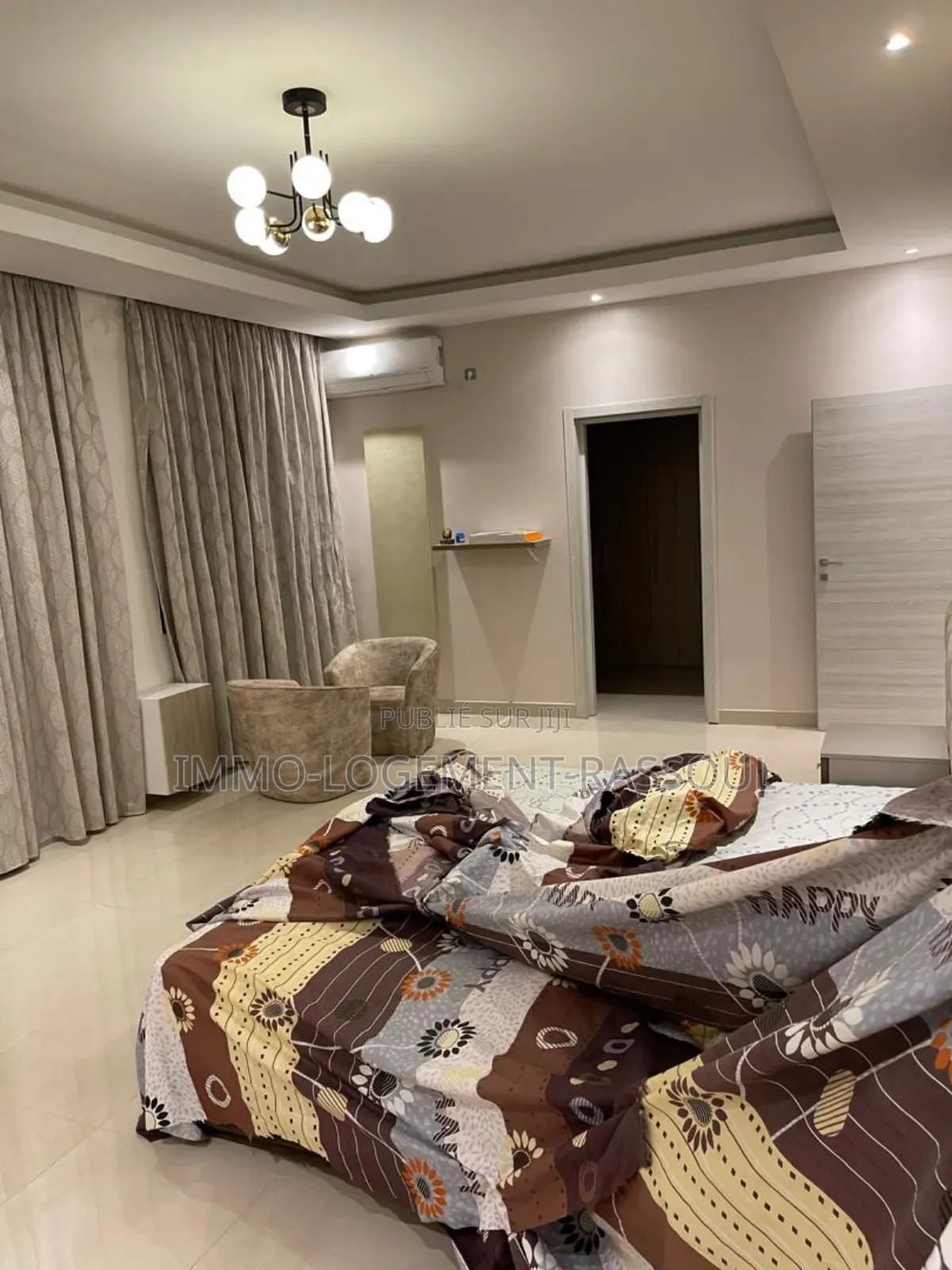 6chbre Appartement dans , Ouakam à Vendre