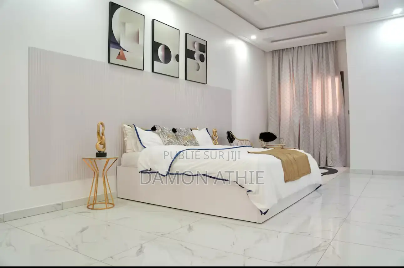 Furnished 1chbre Chambre et salon à Louer