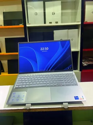 New Dell Inspiron 17 1750 16GB Intel Core I7 SSD 512GB