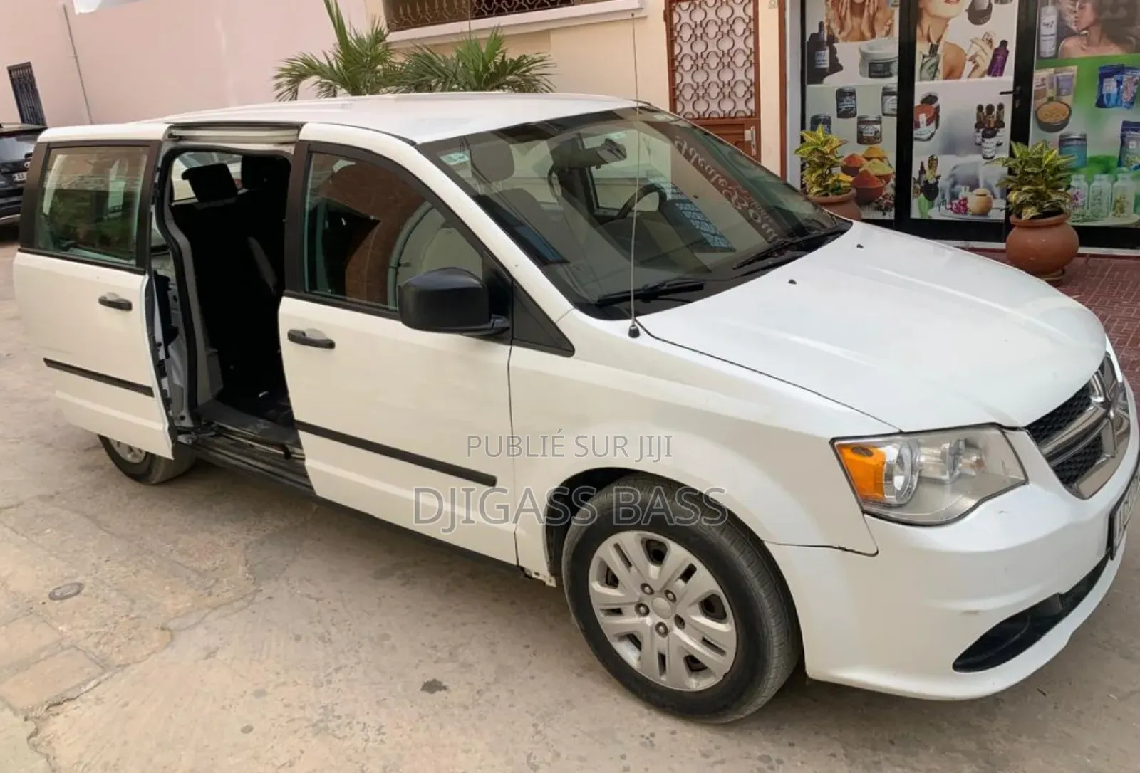Dodge Caravan 2017 Blanc cassé