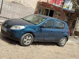 Photo - Dacia Sandero 2010 Bleu