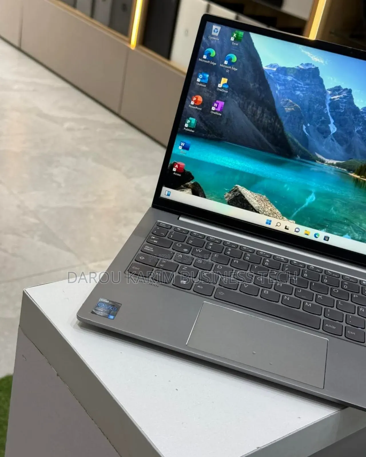 New Ordinateur Portable Lenovo ThinkPad 13 8GB Intel Core I5 SSD 256GB