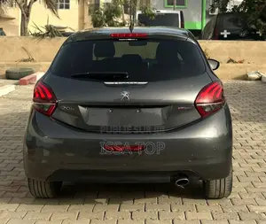 PEUGEOT 208 2018 Gris