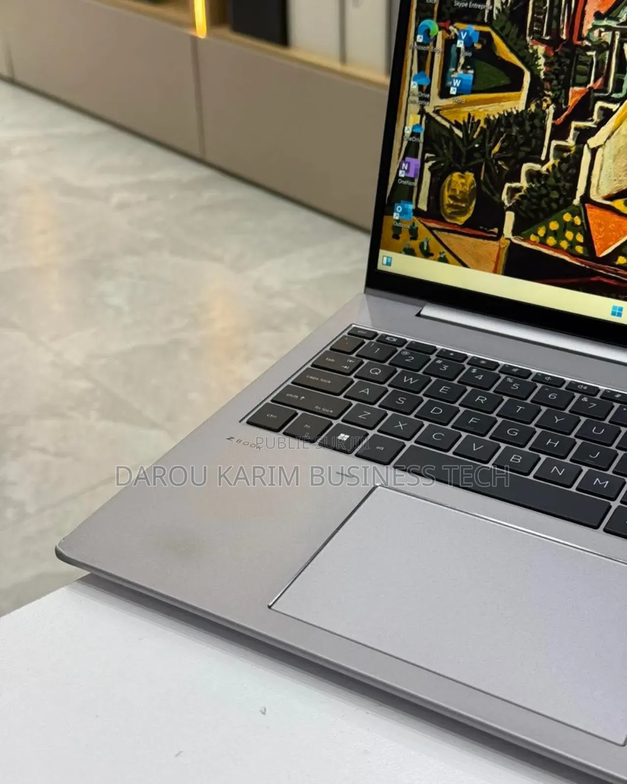 New HP ZBook Firefly 16 G10 32GB Intel Core I7 SSD 512GB