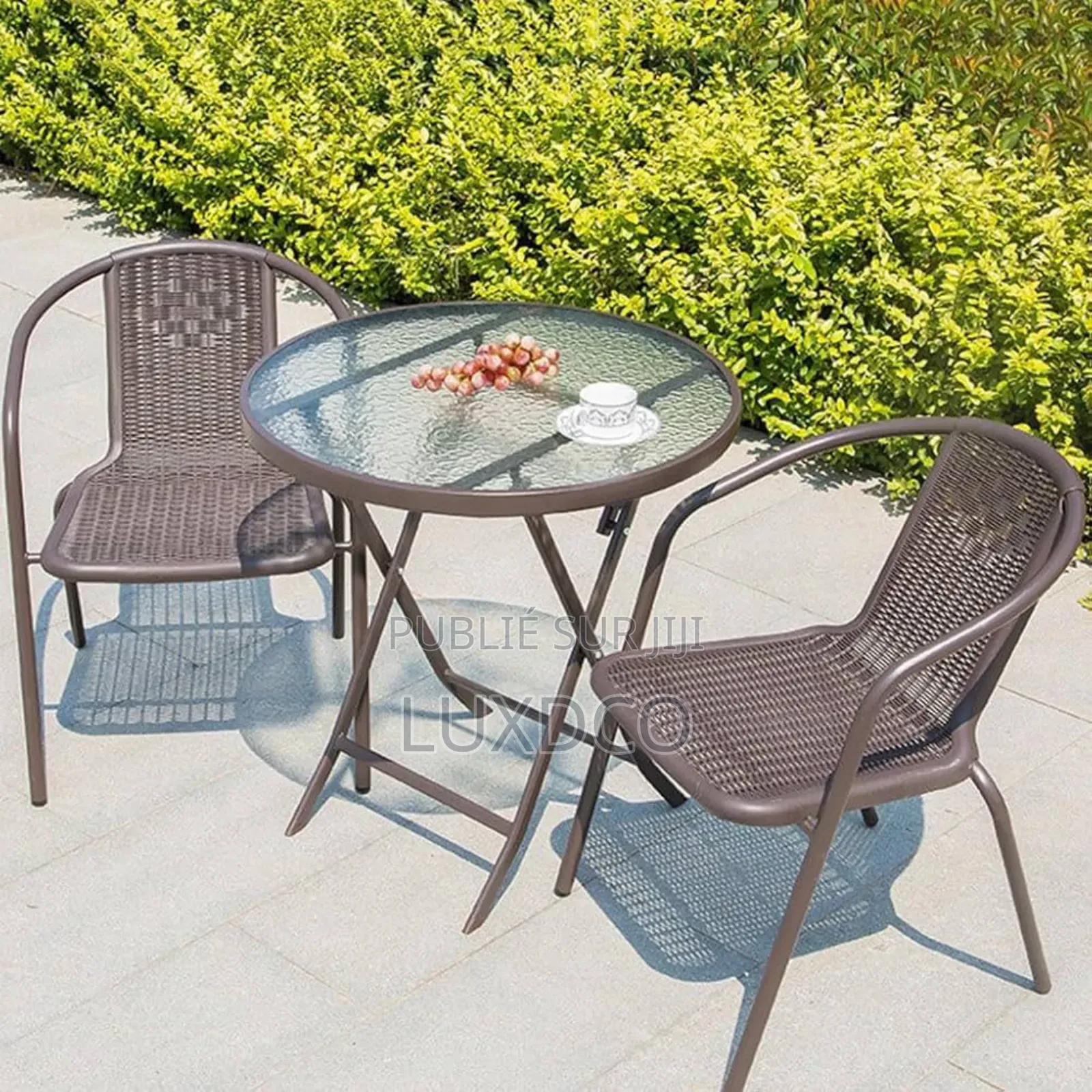 Tête À Tête en Plastique Et Fer.