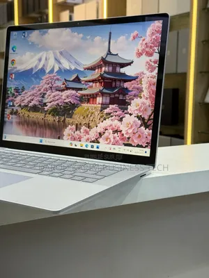 New Microsoft Surface Laptop 4 16GB AMD Ryzen 5 SSD 256GB