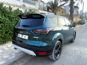 Photo - Ford Escape SE 4dr SUV (1.6L 4cyl Turbo 6A) 2014 Vert