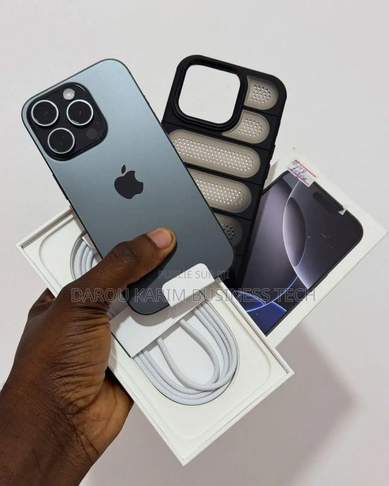 New Apple iPhone 16 Pro Max 256 GB Autre