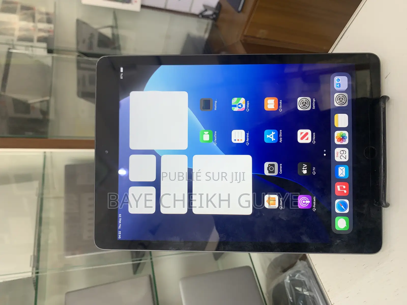 New Apple iPad 10.2 (2019) 128 GB Autre