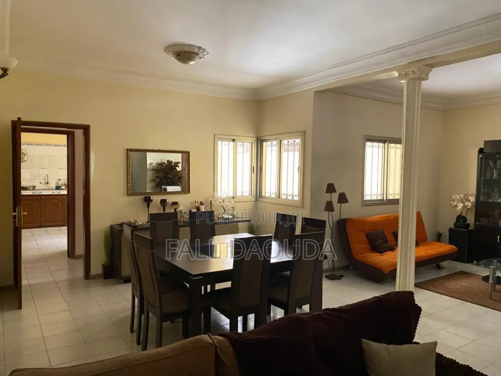 Furnished 5chbre Villa dans Grand Dakar à Vendre