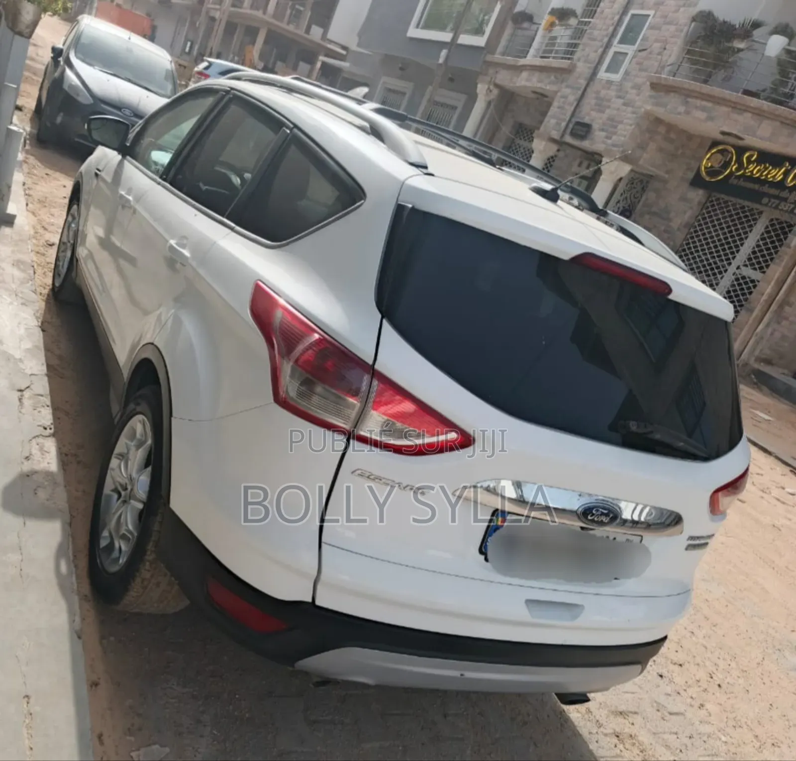 Ford Escape SE 4x4 2016 Blanc cassé