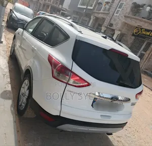 Ford Escape SE 4x4 2016 Blanc cassé