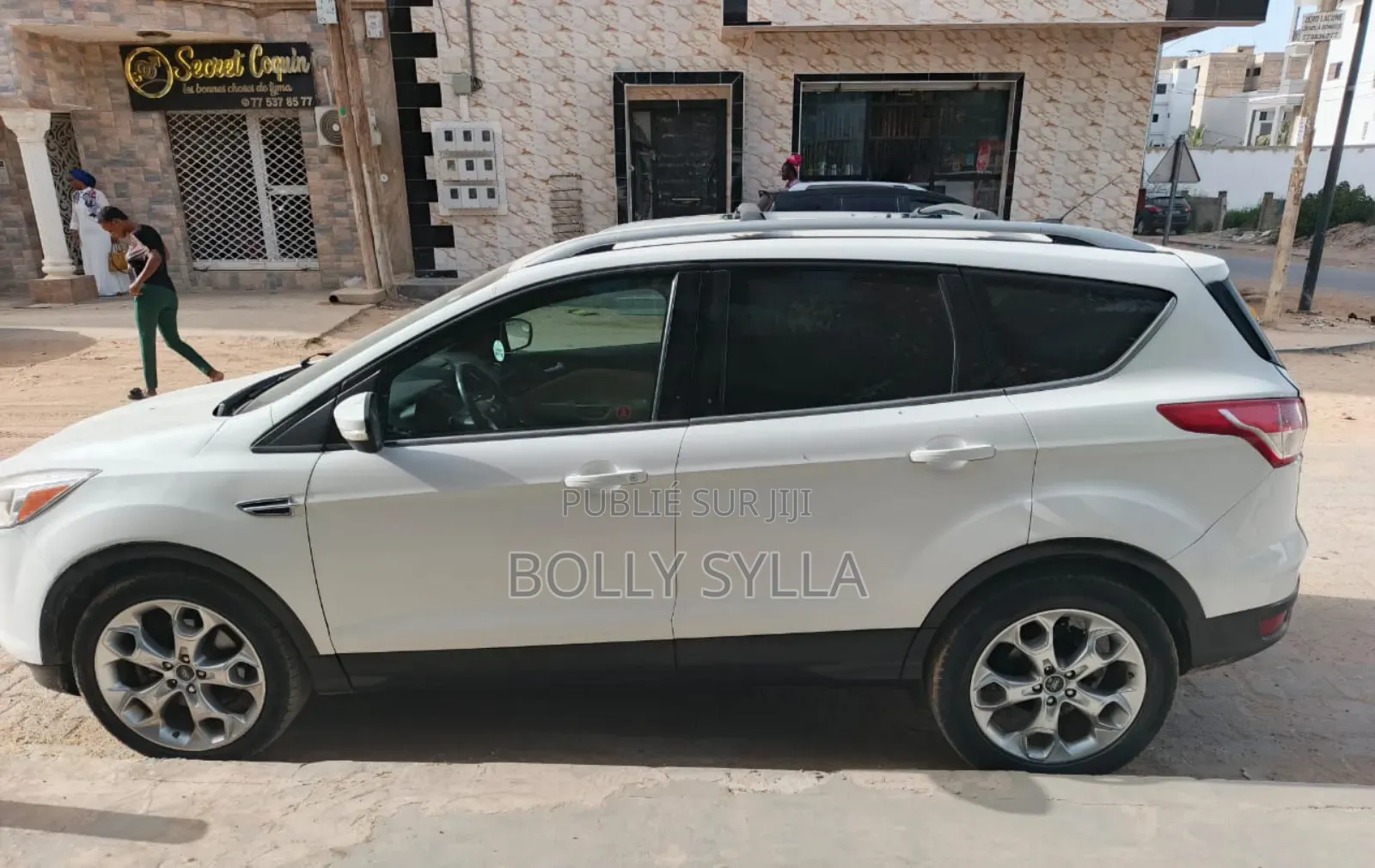 Ford Escape SE 4x4 2016 Blanc cassé