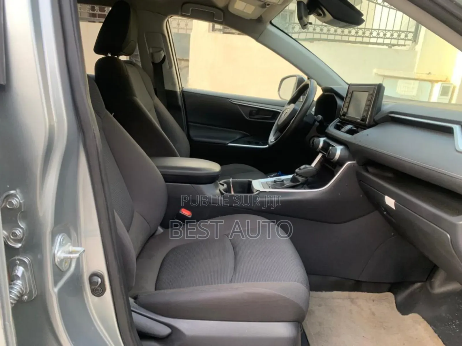 Toyota RAV4 2022 Gris