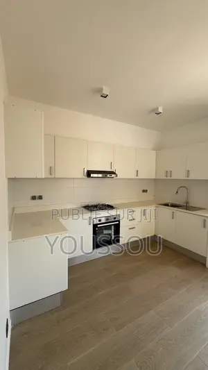4chbre Villa dans Villa F5, Rufisque à Louer