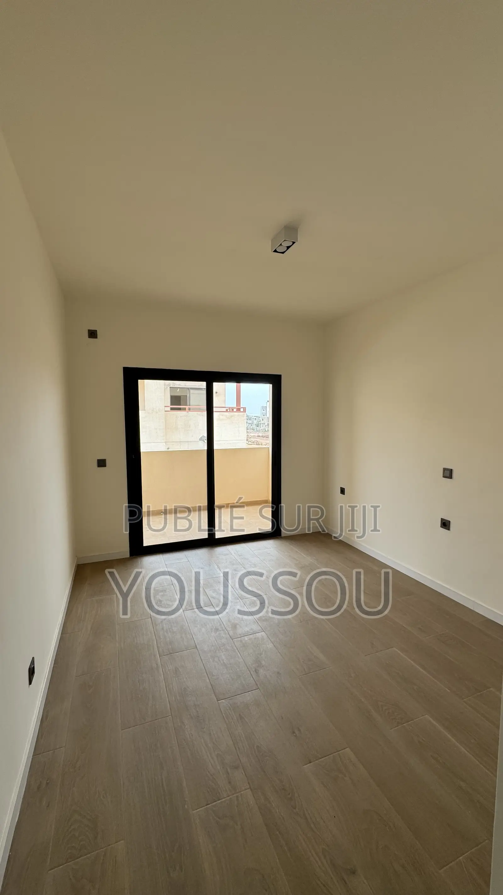 4chbre Villa dans Villa F5, Rufisque à Louer